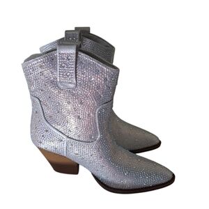 NEW FOREVER RHINESTONE SILVER SPARKLY BOOTS 7.5